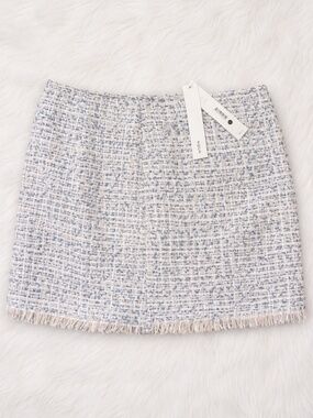 NWT AQUA Women's White‎ And Blue Tweed Mini Crocheted Skirt Size Large